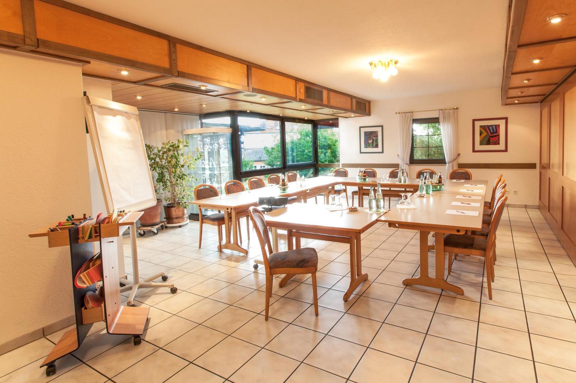 ריינפלדן Landgasthaus Hotel Maien מראה חיצוני תמונה