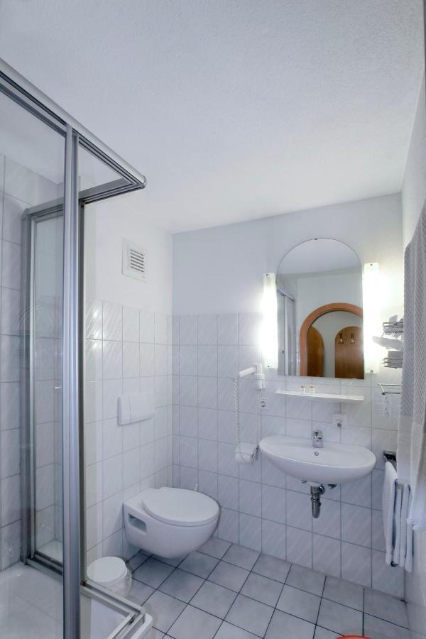 ריינפלדן Landgasthaus Hotel Maien חדר תמונה